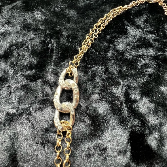 ✨ Closet Refresh - Modern Minimalist Gold Tone Chain Link Necklace - Picture 3 of 6